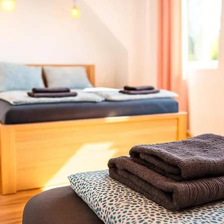 Przystan Kotwica بيت خشبي