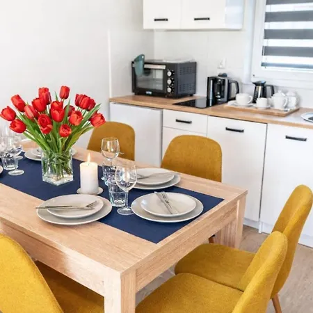 Przystan Kotwica بيت خشبي Jastrzębia Góra