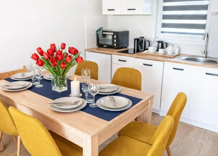 Przystan Kotwica بيت خشبي Jastrzębia Góra